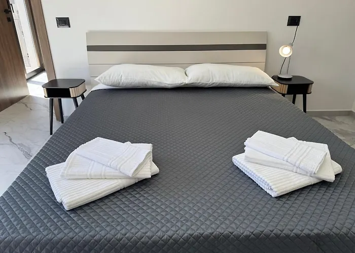 Fiore Di Pietra 3 דירה *